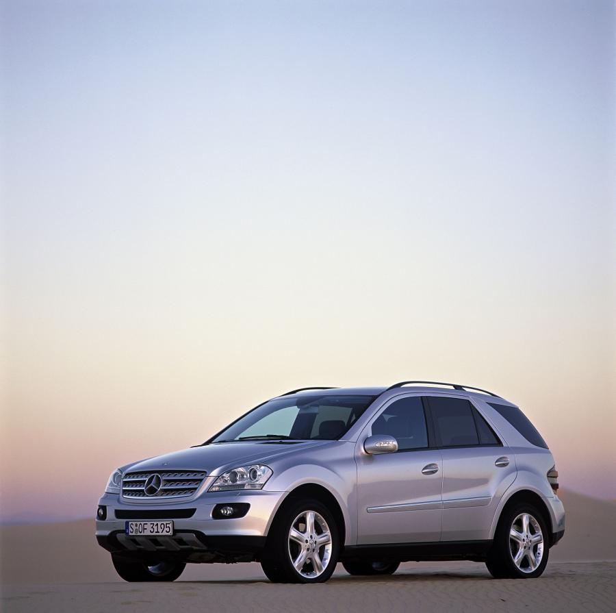  Mercedes-Benz ML-Class 2006 года  (фото 279 из 400)